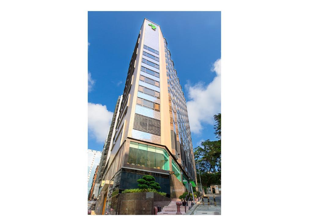 Stanford Hillview Hotel 4*