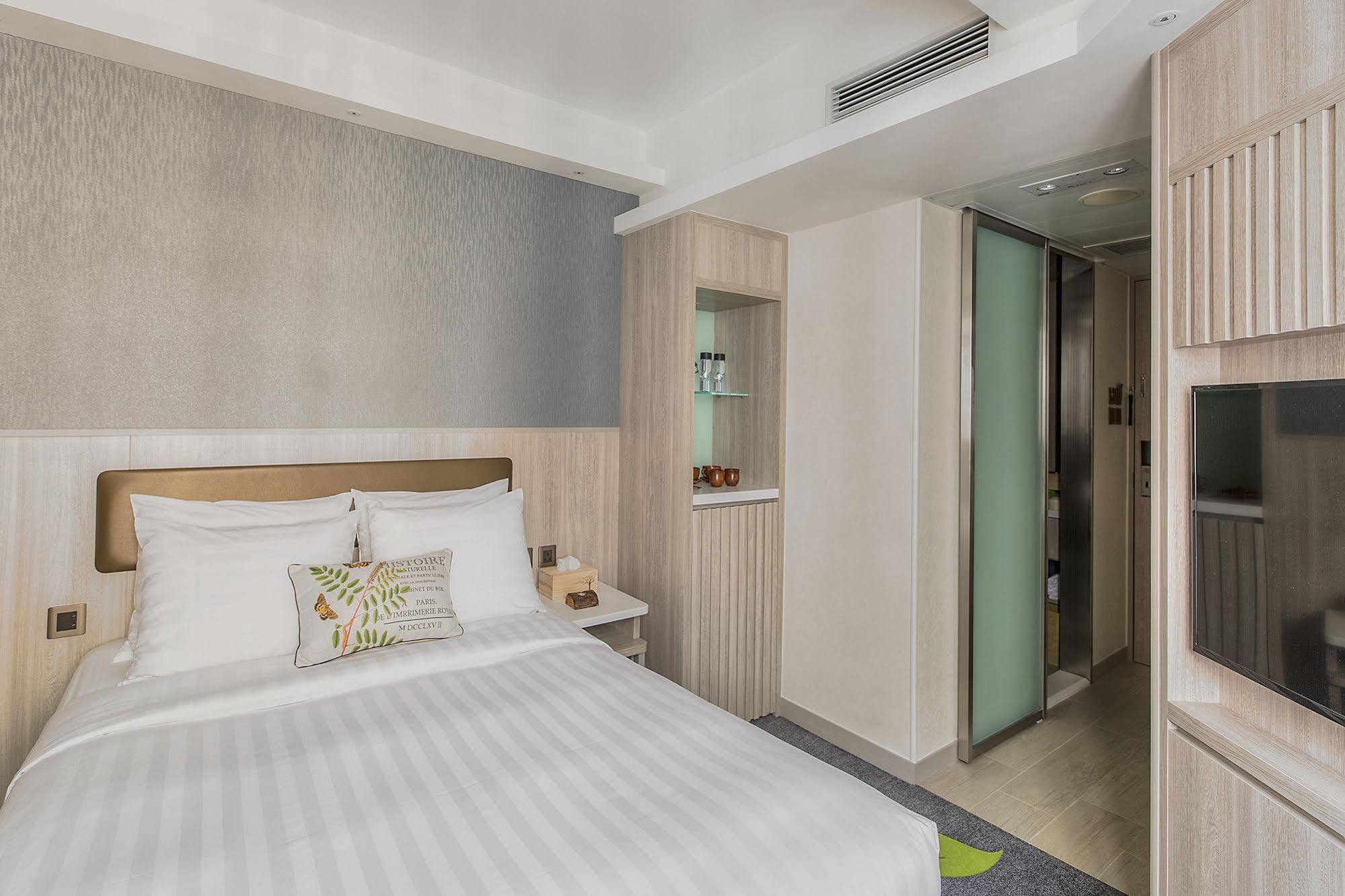 Stanford Hillview Hotel 4*