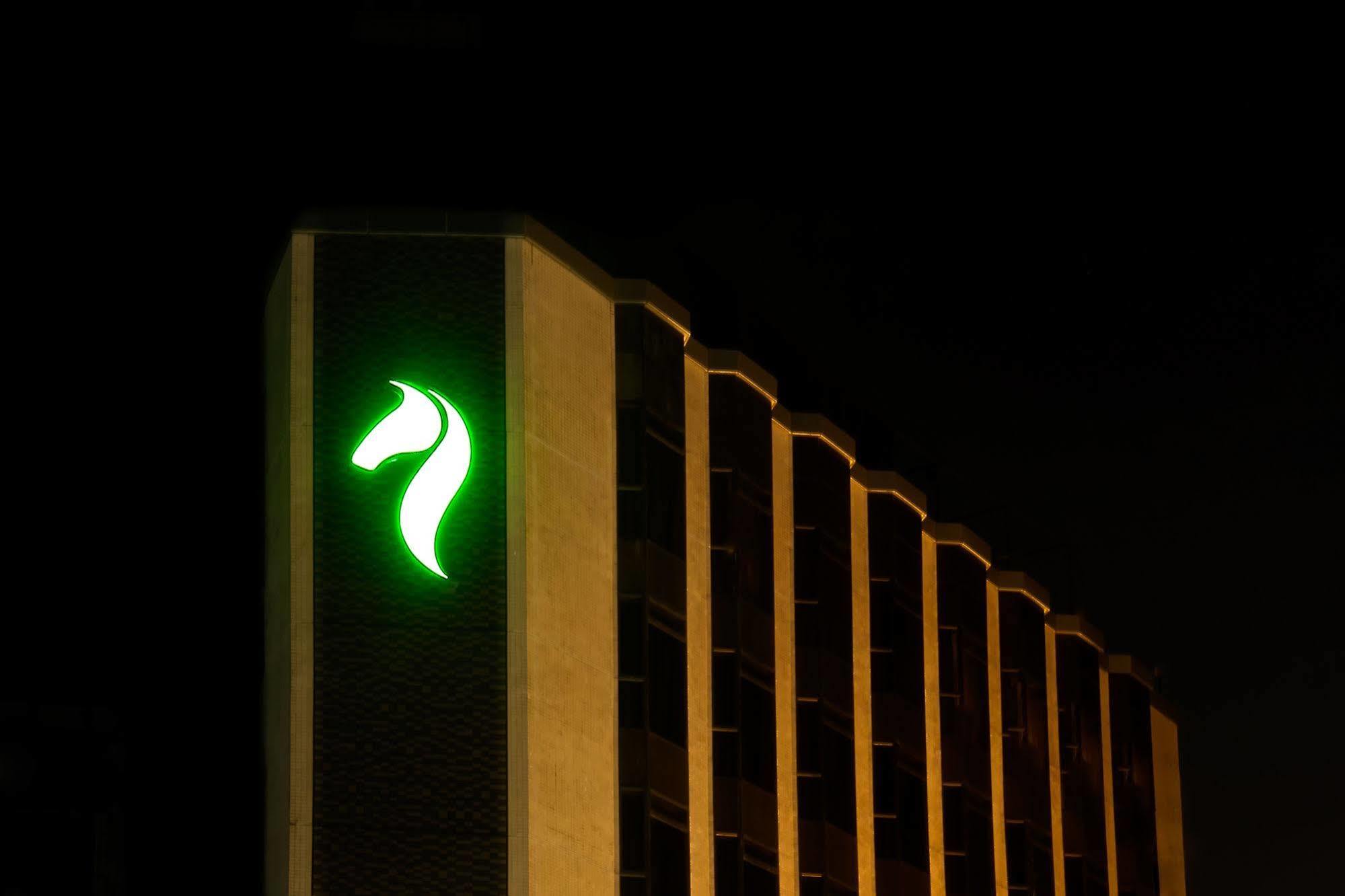 Hotel Stanford Hillview